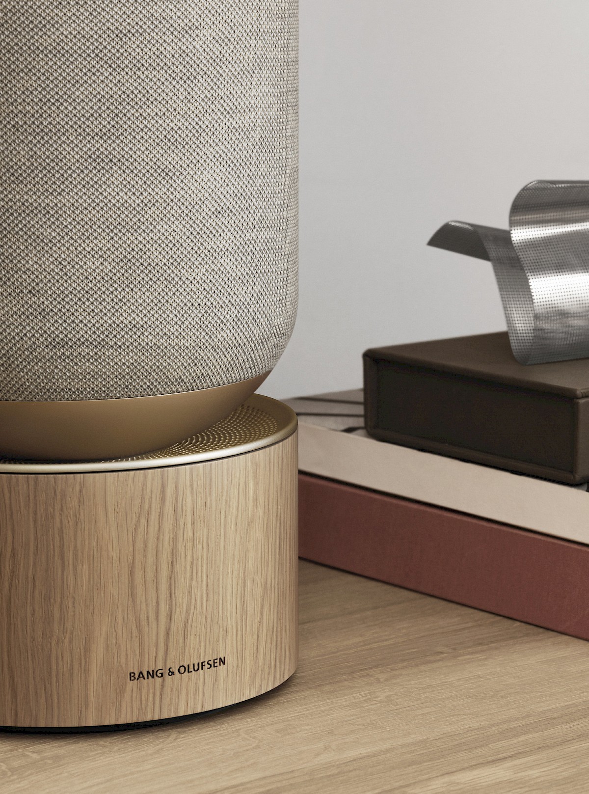 BeoSound Balance Multiroom Lautsprecher von Bang & Olufsen | Bang
